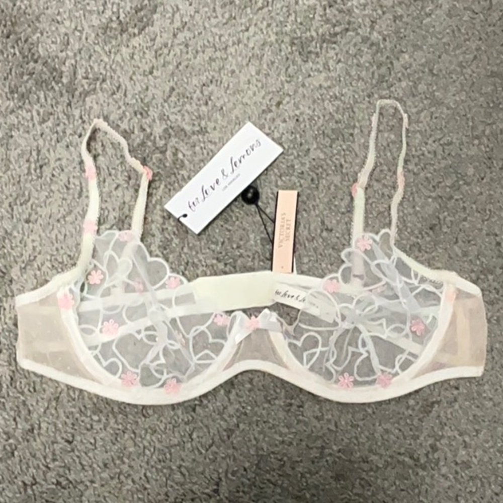 Victoria's Secret White and Pink Floral Bra